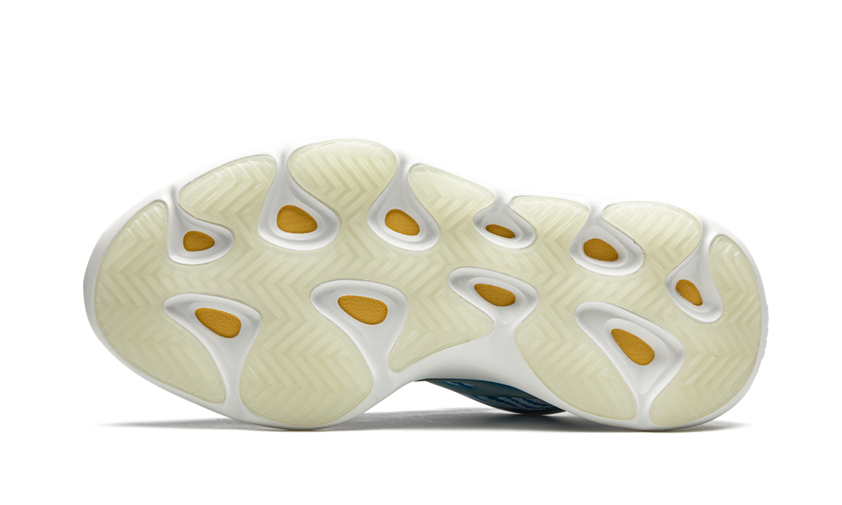 Yeezy 700 V3 "Arzareth" G54850