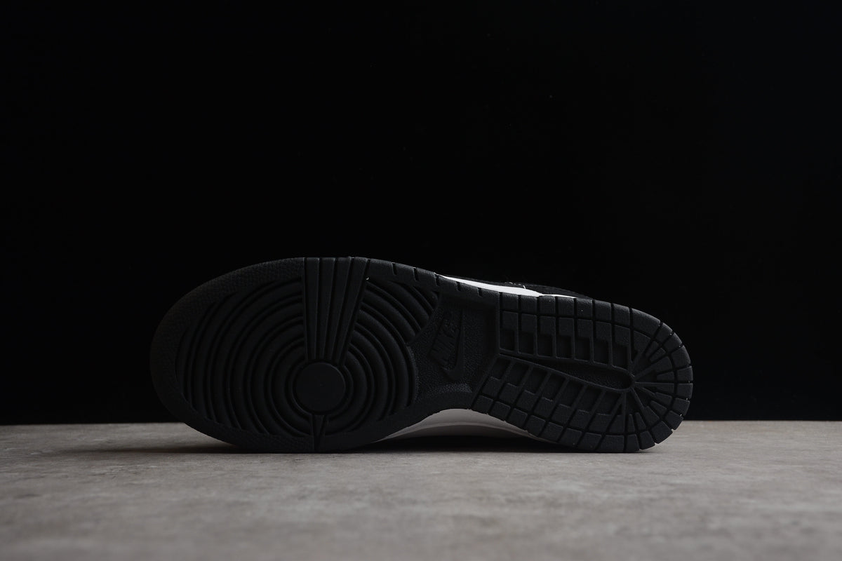 Nike Dunk Low Black Panda