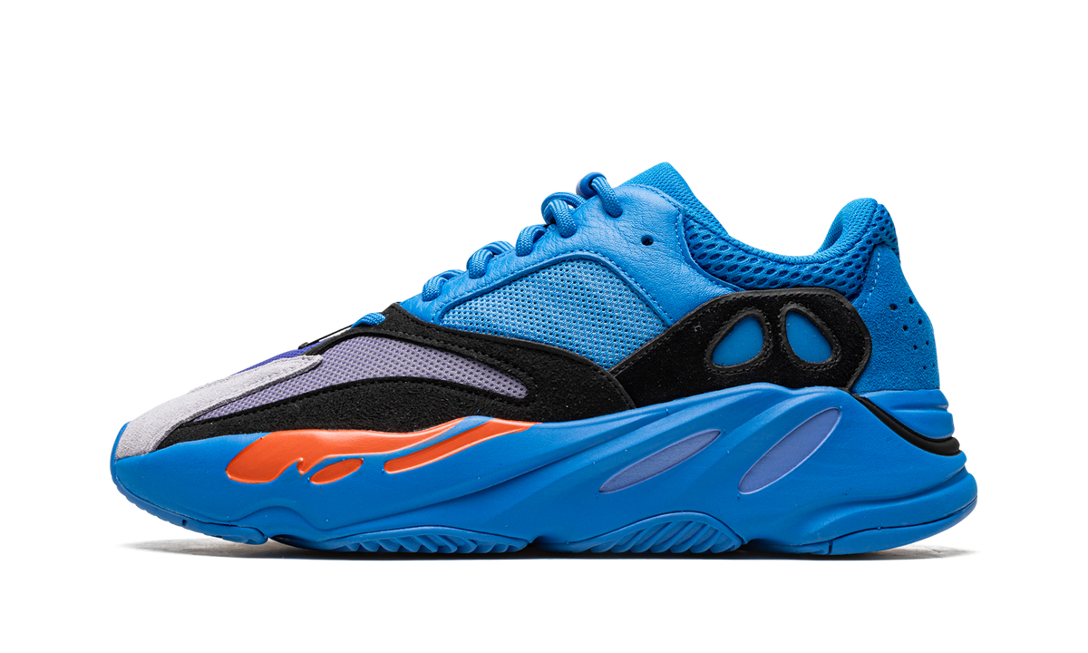 YEEZY BOOST 700 "Hi-Res Blu" HP6674