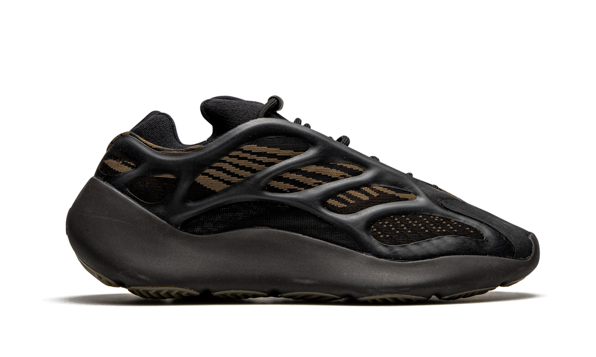 Yeezy 700 V3 "Clay Brown" GY0189