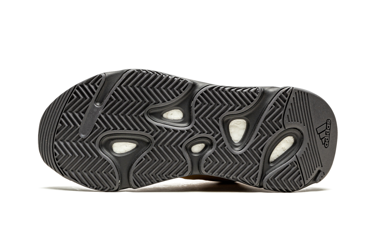 Yeezy 700 MNVN "Honey Flux" GZ0717