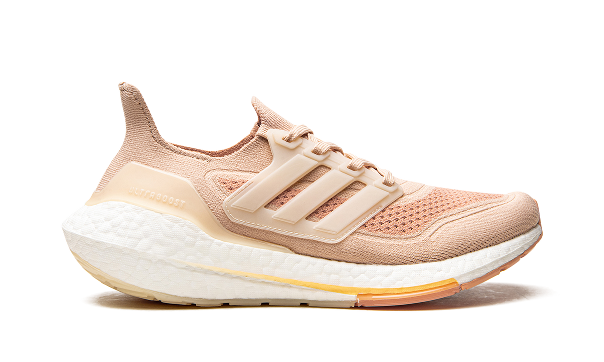 ULTRABOOST 21 WMNS "Halo Blush / Wonder White / Ambient Blush" S23838