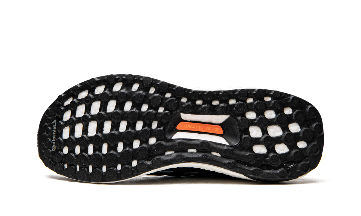 UltraBoost DNA "Black Night Metallic" FZ3807